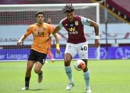 Jimenez(L) couldn't find the net against Aston Villa.